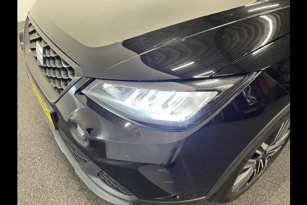 Seat Arona 1.0 TSI Style Navigatie Apple Carplay/ Android Auto Parkeersensoren achter Full LED Cruise Control Climate Control Bluetooth Lichtmetalen velgen