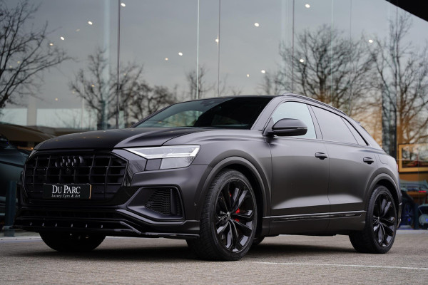 Audi Q8 55 TFSI E Quattro / 22 Inch / Panoramadak