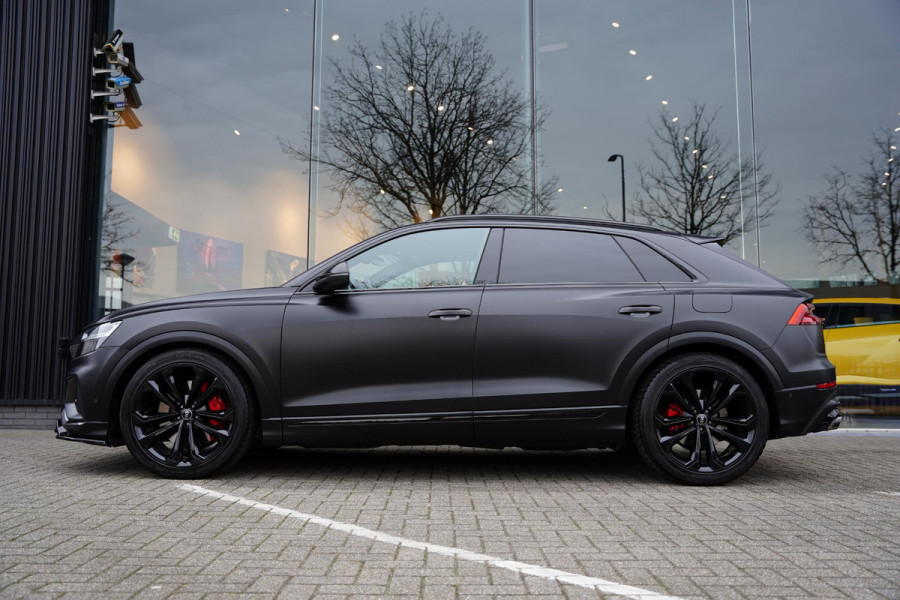 Audi Q8 55 TFSI E Quattro / 22 Inch / Panoramadak