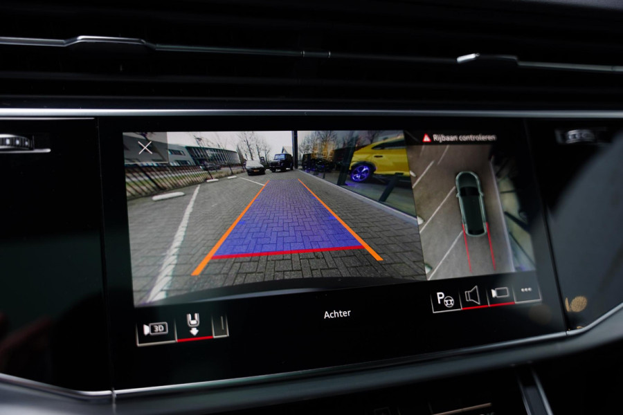 Audi Q8 55 TFSI E Quattro / 22 Inch / Panoramadak