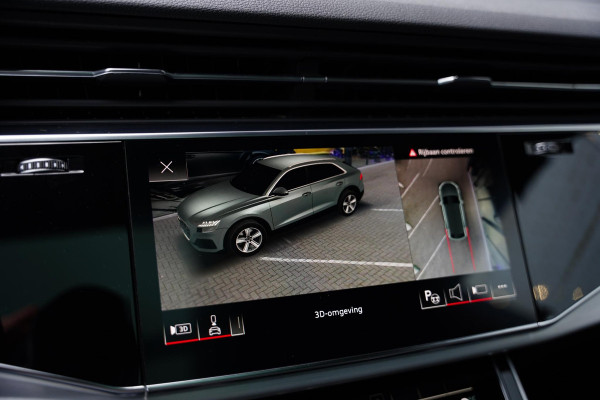 Audi Q8 55 TFSI E Quattro / 22 Inch / Panoramadak