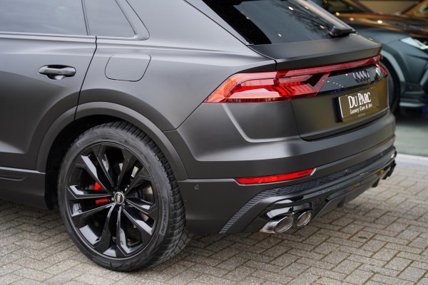 Audi Q8 55 TFSI E Quattro / 22 Inch / Panoramadak