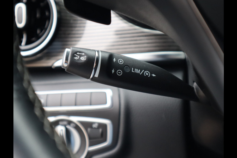 Mercedes-Benz Eqv 300 90 kWh SoH 95,7 % L2 - 7 Peroons - Vol Opties - Pano - Leder