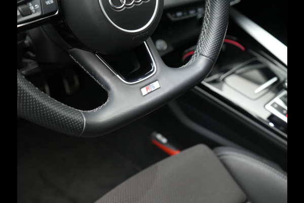 Audi A4 Avant 35 TFSI S Line 150pk Dealer O.H. | 2x S Line | Trekhaak Afn. | 19"L.M  | Sportstoelen Verwarmd | Virtual Cockpit | Sfeerverlichting | Matrix LED | Keyless | Apple Carplay | Navigatie | DAB |