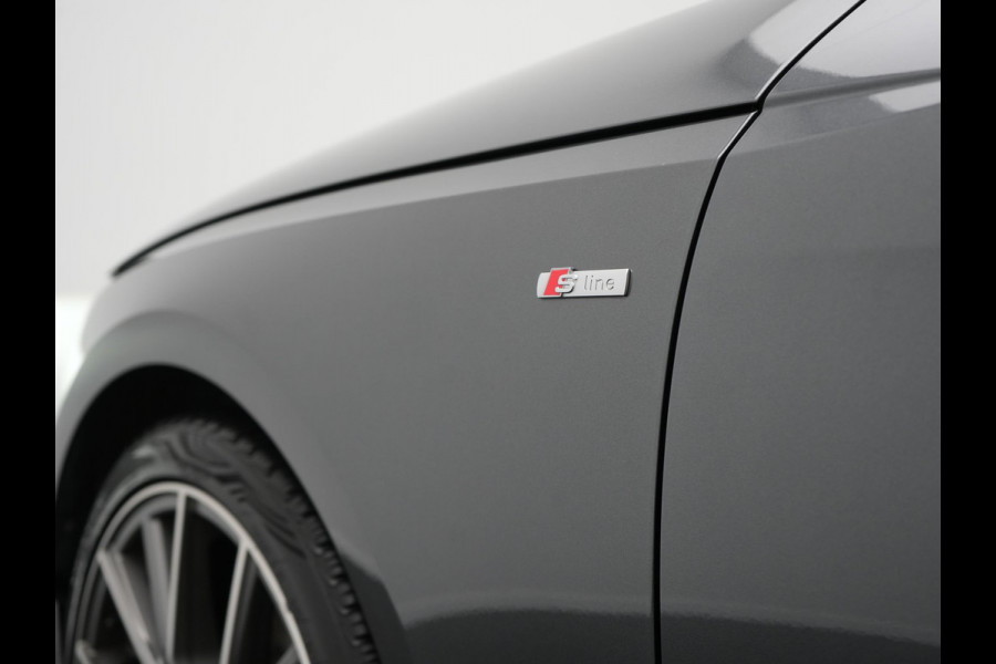 Audi A4 Avant 35 TFSI S Line 150pk Dealer O.H. | 2x S Line | Trekhaak Afn. | 19"L.M  | Sportstoelen Verwarmd | Virtual Cockpit | Sfeerverlichting | Matrix LED | Keyless | Apple Carplay | Navigatie | DAB |