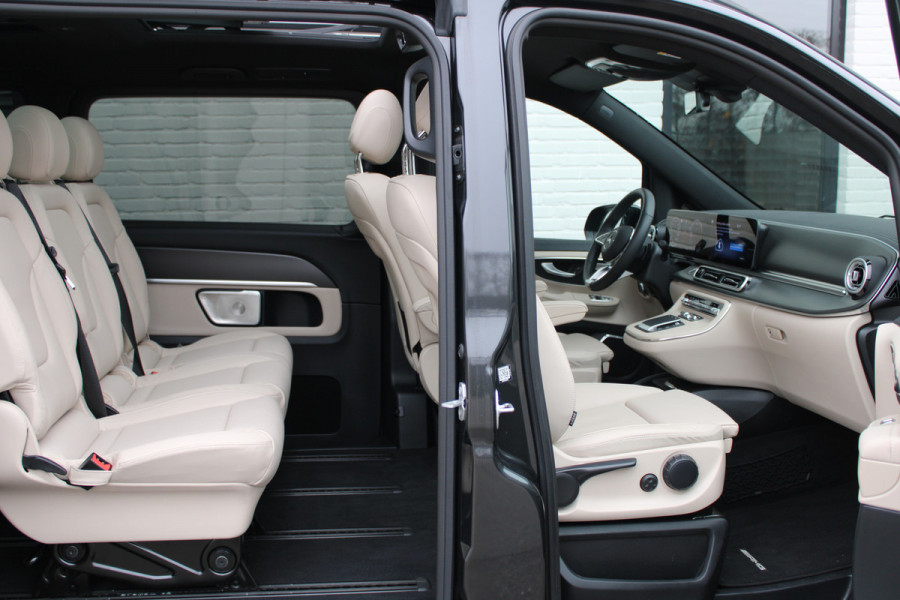 Mercedes-Benz V-Klasse 300d / DC / AMG / 4-matic / Panorama / 360 Cam / 2x Elec Schuifd / Burmester / Vol Opties / NIEUWSTAAT