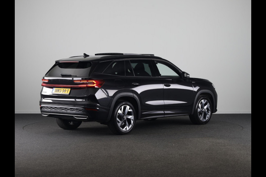 Škoda Kodiaq 1.5 TSI PHEV Sportline Business 204 pk Automaat (DSG) | Verlengde garantie | Navigatie | Panoramadak | Trekhaak (wegklapbaar) | Parkeersensoren | Achteruitrijcamera | Stoelverwarming v/a |