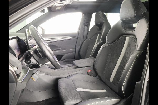 Škoda Kodiaq 1.5 TSI PHEV Sportline Business 204 pk Automaat (DSG) | Verlengde garantie | Navigatie | Panoramadak | Trekhaak (wegklapbaar) | Parkeersensoren | Achteruitrijcamera | Stoelverwarming v/a |