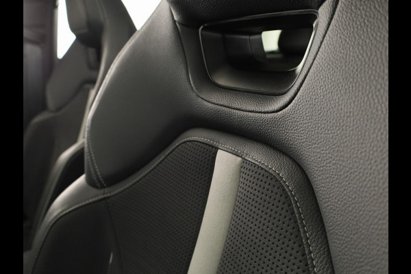 Škoda Kodiaq 1.5 TSI PHEV Sportline Business 204 pk Automaat (DSG) | Verlengde garantie | Navigatie | Panoramadak | Trekhaak (wegklapbaar) | Parkeersensoren | Achteruitrijcamera | Stoelverwarming v/a |