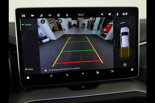 Škoda Kodiaq 1.5 TSI PHEV Sportline Business 204 pk Automaat (DSG) | Verlengde garantie | Navigatie | Panoramadak | Trekhaak (wegklapbaar) | Parkeersensoren | Achteruitrijcamera | Stoelverwarming v/a |