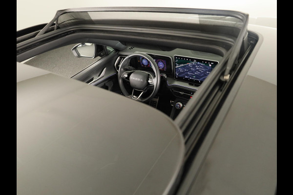 Škoda Kodiaq 1.5 TSI PHEV Sportline Business 204 pk Automaat (DSG) | Verlengde garantie | Navigatie | Panoramadak | Trekhaak (wegklapbaar) | Parkeersensoren | Achteruitrijcamera | Stoelverwarming v/a |