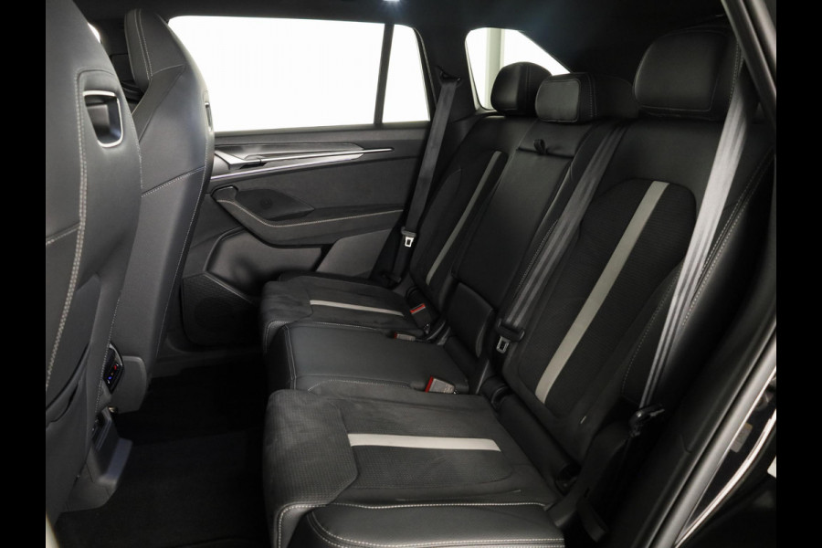 Škoda Kodiaq 1.5 TSI PHEV Sportline Business 204 pk Automaat (DSG) | Verlengde garantie | Navigatie | Panoramadak | Trekhaak (wegklapbaar) | Parkeersensoren | Achteruitrijcamera | Stoelverwarming v/a |