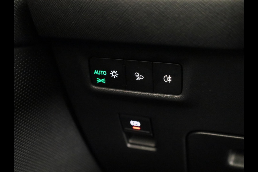 Škoda Kodiaq 1.5 TSI PHEV Sportline Business 204 pk Automaat (DSG) | Verlengde garantie | Navigatie | Panoramadak | Trekhaak (wegklapbaar) | Parkeersensoren | Achteruitrijcamera | Stoelverwarming v/a |