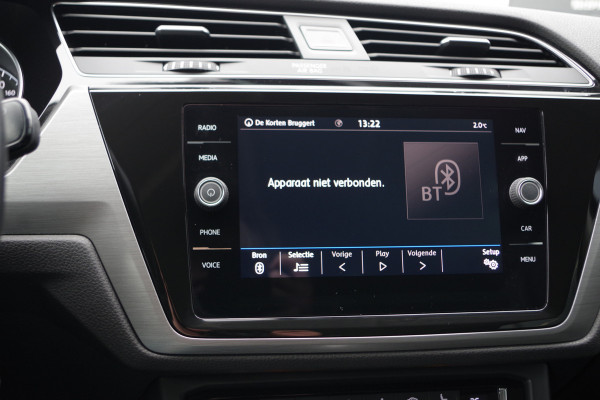 Volkswagen Touran 1.6 TDI Automaat 116 PK SCR Comfortline BNS, Trekhaak, Adap. Cruise Control, Massage, Camera