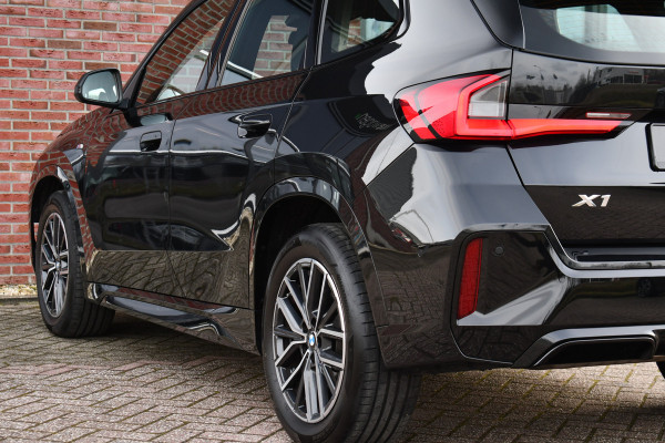 BMW X1 sDrive18i M-Sport Camera ACC-voorber Shadowline Adp-onderstel