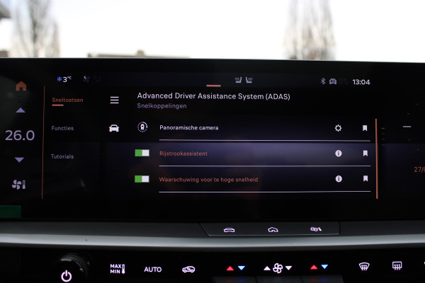 Opel Grandland 1.6 Turbo Plug-in-Hybrid Ultimate | Panoramadak | Trekhaak | Head-Up | FOCAL