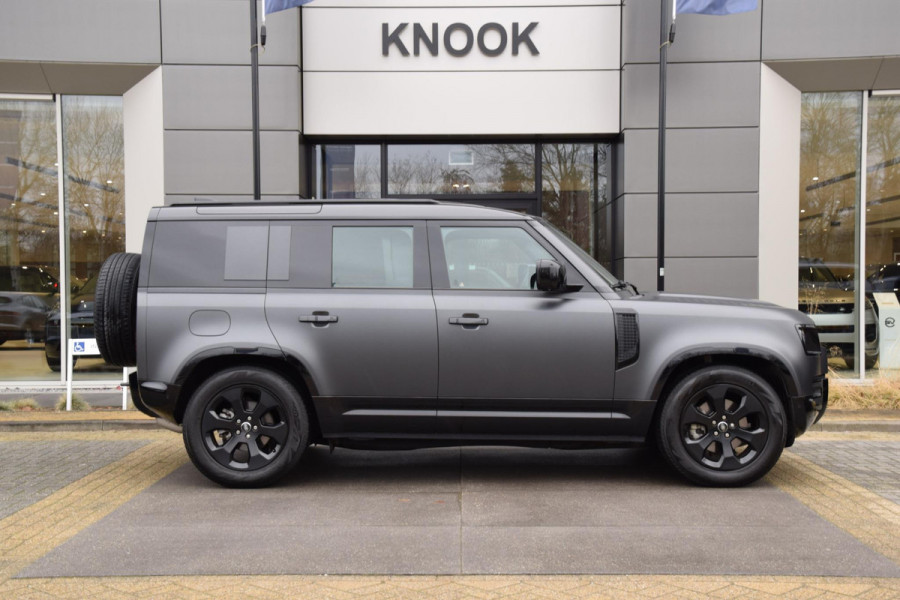 Land Rover Defender D250 110 MHEV X-Dynamic SE | Grijs kenteken | Trekhaak | Luchtvering