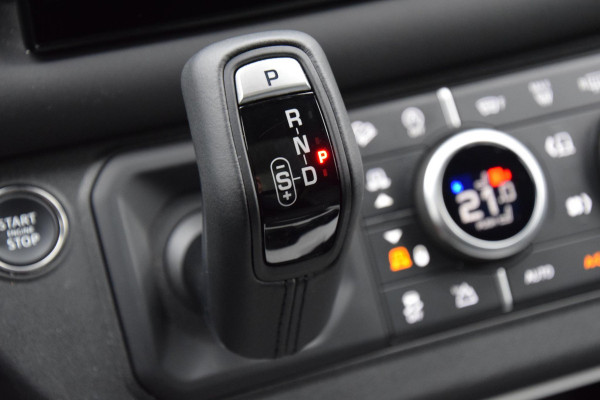 Land Rover Defender D250 110 MHEV X-Dynamic SE | Grijs kenteken | Trekhaak | Luchtvering