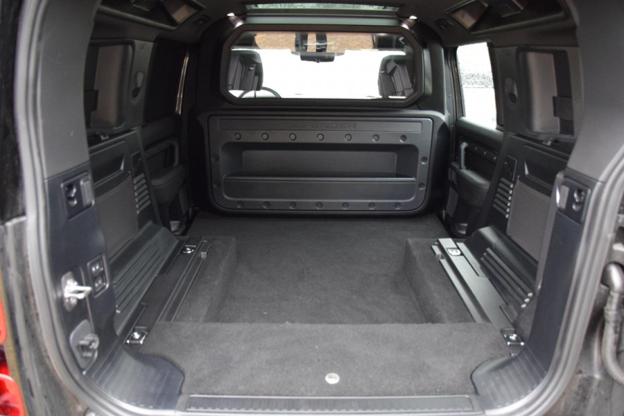 Land Rover Defender D250 110 MHEV X-Dynamic SE | Grijs kenteken | Trekhaak | Luchtvering