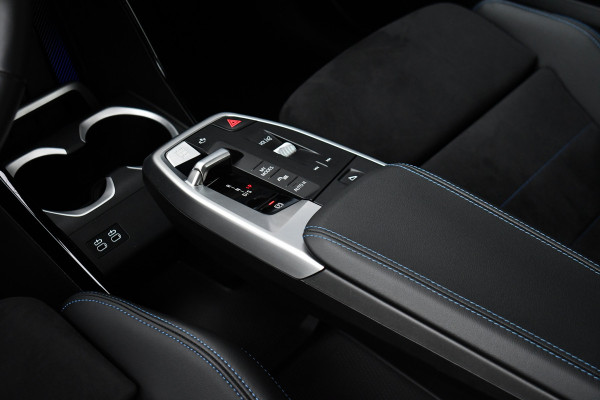 BMW X1 sDrive18i M-Sport Camera ACC-voorber Shadowline Adp-onderstel