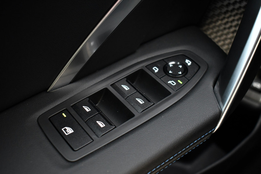 BMW X1 sDrive18i M-Sport Camera ACC-voorber Shadowline Adp-onderstel