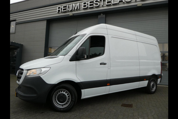 Mercedes-Benz Sprinter 215 CDI L2H2 Airco, Camera, Navigatie ,Trekhaak ,3-Zits.