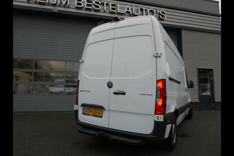 Mercedes-Benz Sprinter 215 CDI L2H2 Airco, Camera, Navigatie ,Trekhaak ,3-Zits.