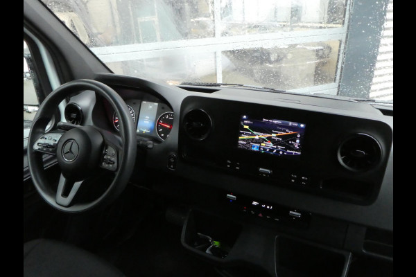 Mercedes-Benz Sprinter 215 CDI L2H2 Airco, Camera, Navigatie ,Trekhaak ,3-Zits.
