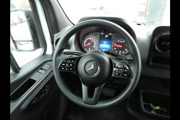 Mercedes-Benz Sprinter 215 CDI L2H2 Airco, Camera, Navigatie ,Trekhaak ,3-Zits.