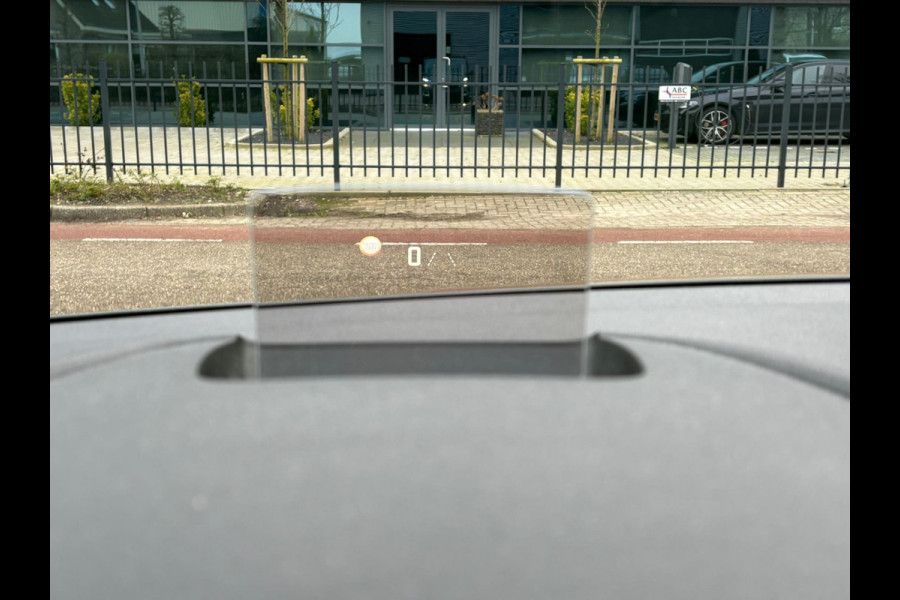 Citroën Berlingo 1.2 PureTech Shine HEAD-up,PANO,GARANTIE, STOEL VERWARMING