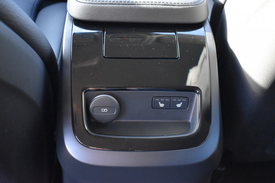 Volvo V60 T6 AWD 350PK Plug-in Hybrid Plus Dark | 360 Camera | H&K | BLIS | ACC | Stoelverwarming | Leder |