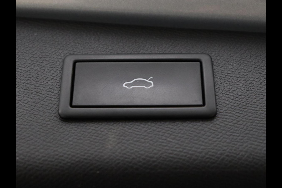 Seat Leon 1.4 e-Hybrid FR Business | Trekhaak | Stoelverwarming | Camera | Adaptive cruise | Full LED | Sportstoelen | Park Assist | Sfeerverlichting | Stuurverwarming | PHEV | Plug In