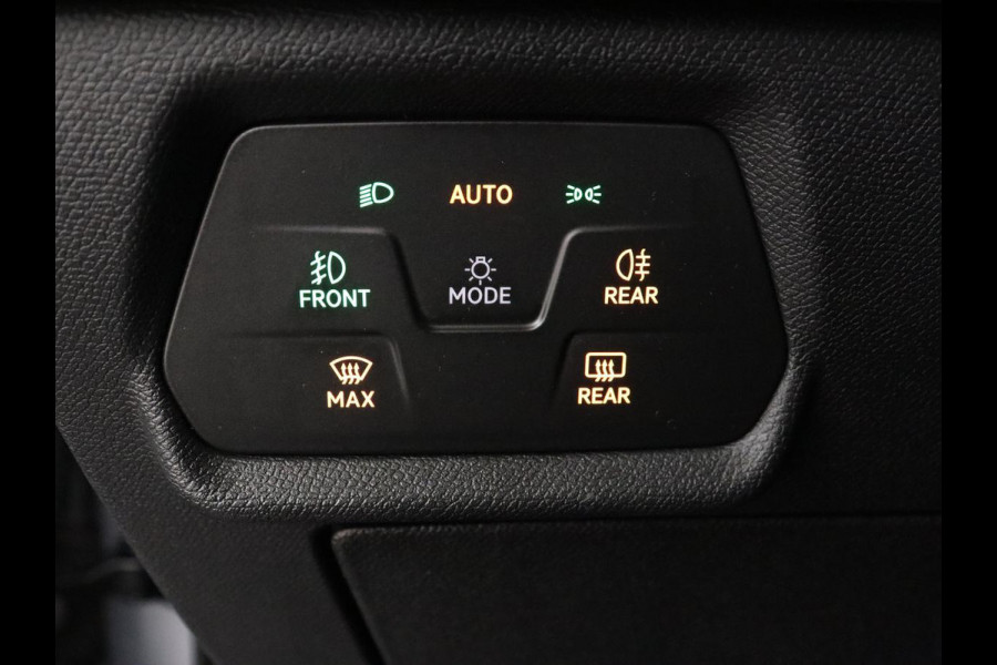 Seat Leon 1.4 e-Hybrid FR Business | Trekhaak | Stoelverwarming | Camera | Adaptive cruise | Full LED | Sportstoelen | Park Assist | Sfeerverlichting | Stuurverwarming | PHEV | Plug In