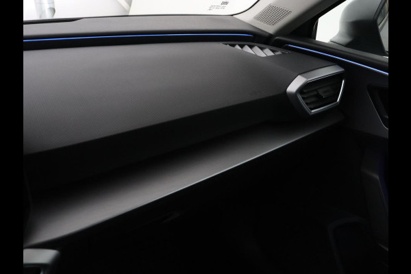 Seat Leon 1.4 e-Hybrid FR Business | Trekhaak | Stoelverwarming | Camera | Adaptive cruise | Full LED | Sportstoelen | Park Assist | Sfeerverlichting | Stuurverwarming | PHEV | Plug In