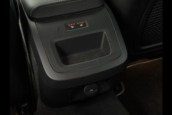 Volvo S60 2.0 B4 R-Design | Leder, Memory, ACC, Trekhaak, Stoel+Stuurverw., Camera, Carplay/Android | Dealeronderhouden | NAP |