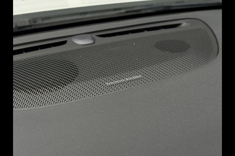 Volvo S60 2.0 B4 R-Design | Leder, Memory, ACC, Trekhaak, Stoel+Stuurverw., Camera, Carplay/Android | Dealeronderhouden | NAP |