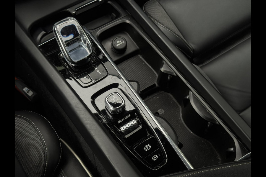 Volvo S60 2.0 B4 R-Design | Leder, Memory, ACC, Trekhaak, Stoel+Stuurverw., Camera, Carplay/Android | Dealeronderhouden | NAP |