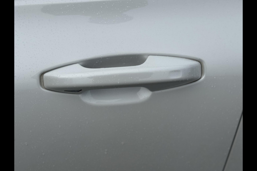 Volvo S60 2.0 B4 R-Design | Leder, Memory, ACC, Trekhaak, Stoel+Stuurverw., Camera, Carplay/Android | Dealeronderhouden | NAP |