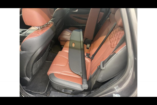 Hyundai Santa Fe 1.6 T-GDI PHEV Premium 7p. | Full Options  | Lederen interieur.