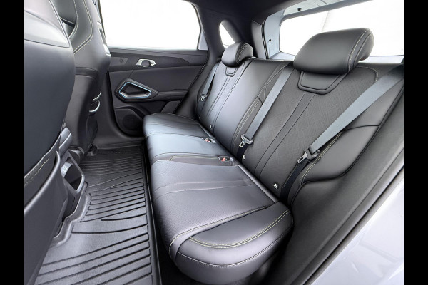 BYD ATTO 2 Boost 45 kWh VAN €31.900,- VOOR € 27.877,- UW LENTEVOORDEEL €4.023,-! | DIRECT LEVERBAAR | Volledige BYD Fabrieksgarantie t/m 11-2030 of 150.000 km | Stoel & Stuurverwarming | Adaptieve Cruise | 360° Camera | Panoramadak | Dodehoekassistent | Origineel NL Auto