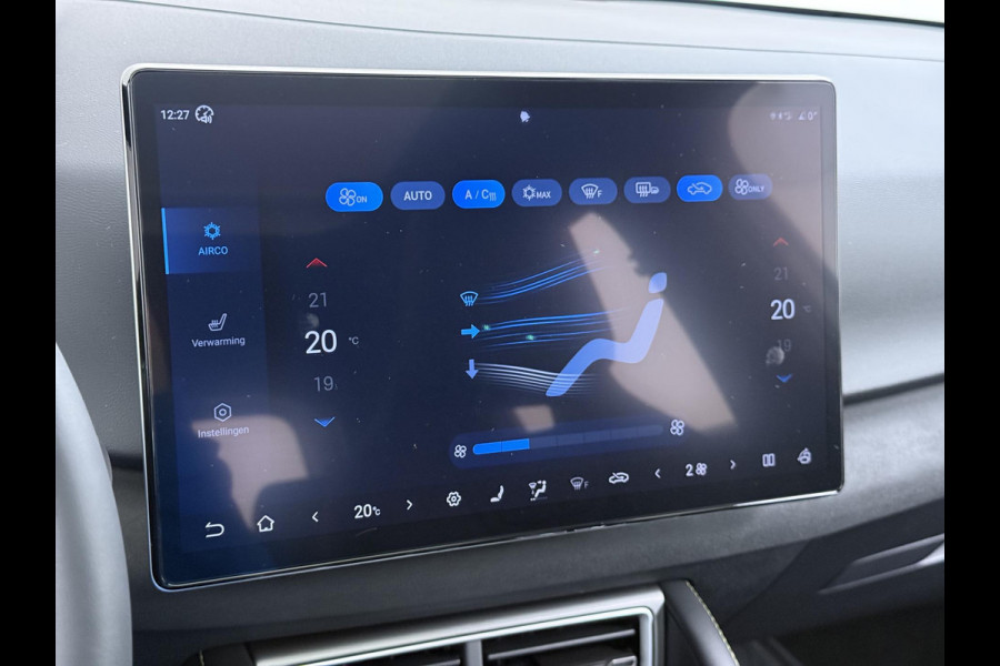 BYD ATTO 2 Boost 45 kWh VAN €31.900,- VOOR € 27.877,- UW LENTEVOORDEEL €4.023,-! | DIRECT LEVERBAAR | Volledige BYD Fabrieksgarantie t/m 11-2030 of 150.000 km | Stoel & Stuurverwarming | Adaptieve Cruise | 360° Camera | Panoramadak | Dodehoekassistent | Origineel NL Auto