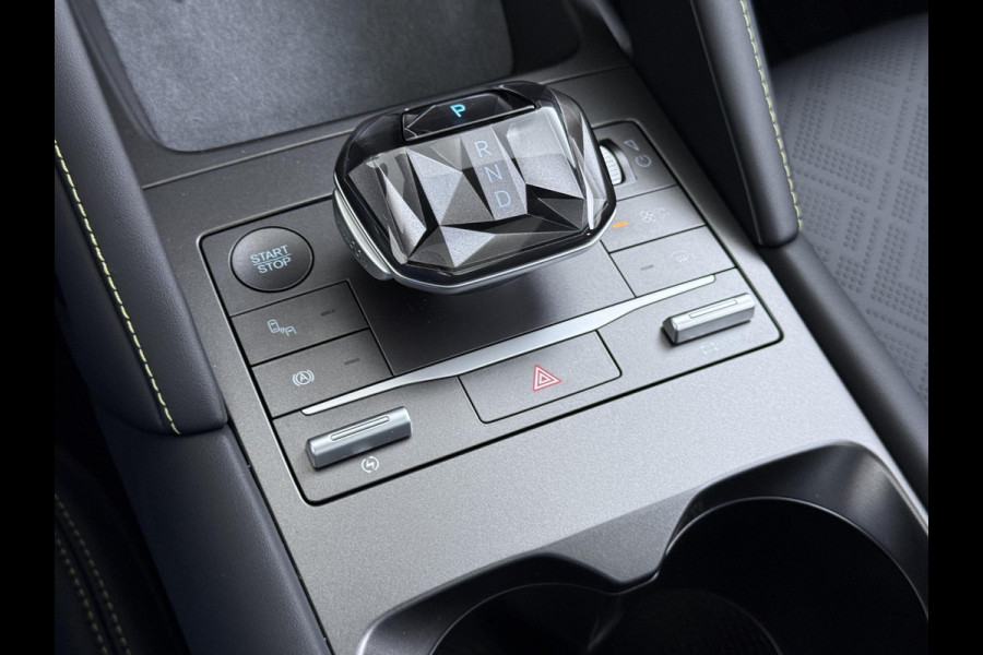 BYD ATTO 2 Boost 45 kWh VAN €31.900,- VOOR € 27.877,- UW LENTEVOORDEEL €4.023,-! | DIRECT LEVERBAAR | Volledige BYD Fabrieksgarantie t/m 11-2030 of 150.000 km | Stoel & Stuurverwarming | Adaptieve Cruise | 360° Camera | Panoramadak | Dodehoekassistent | Origineel NL Auto