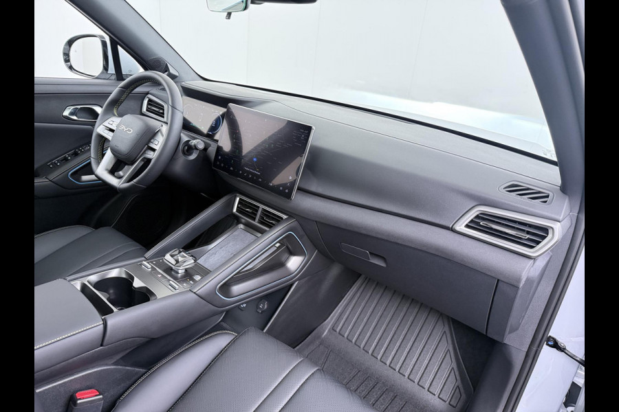 BYD ATTO 2 Boost 45 kWh VAN €31.900,- VOOR € 27.877,- UW LENTEVOORDEEL €4.023,-! | DIRECT LEVERBAAR | Volledige BYD Fabrieksgarantie t/m 11-2030 of 150.000 km | Stoel & Stuurverwarming | Adaptieve Cruise | 360° Camera | Panoramadak | Dodehoekassistent | Origineel NL Auto