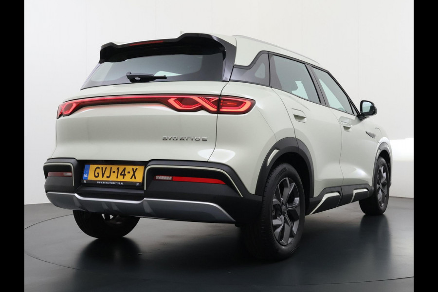BYD ATTO 2 Boost 45 kWh DIRECT LEVERBAAR | Volledige BYD Fabrieksgarantie t/m 11-2030 of 150.000 km | Stoel & Stuurverwarming | Adaptieve Cruise | 360° Camera | Panoramadak | Dodehoekassistent | Origineel NL Auto