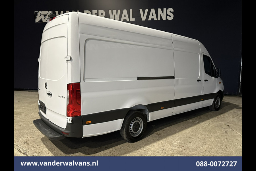 Mercedes-Benz Sprinter 317 CDI 170pk L3H2 Euro6 Airco | 360 graden Camera | Navigatie | Apple Carplay | Cruisecontrol Android Auto, Stoelverwarming, Chauffeursstoel, 270 Graden Achterdeuren, Parkeersensoren, Bijrijdersbank