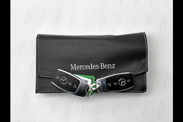 Mercedes-Benz A-Klasse 180 Business Solution Luxury (SFEERVERLICHTING, STOELVERWARMING, LEER, LED, GOED ONDERHOUDEN, 1e EIGENAAR)
