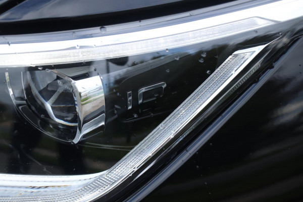 Volkswagen Golf 1.5 eTSI R-Line | 3X R-Line | PANO | IQ.Light | VOL!