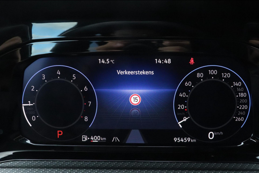 Volkswagen Golf 1.5 eTSI R-Line | 3X R-Line | PANO | IQ.Light | VOL!