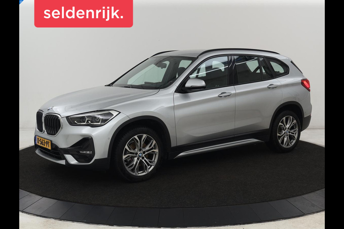 BMW X1 sDrive18i Executive Edition | Sport Line | Head-Up | Camera | Sportstoelen | Half leder | Full LED | Navigatie | Park Assist | Safety Pack | Climate control | Cruise control | DAB