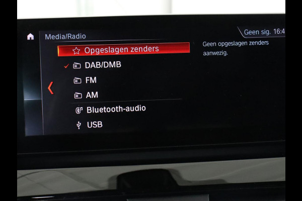 BMW X1 sDrive18i Executive Edition | Sport Line | Head-Up | Camera | Sportstoelen | Half leder | Full LED | Navigatie | Park Assist | Safety Pack | Climate control | Cruise control | DAB